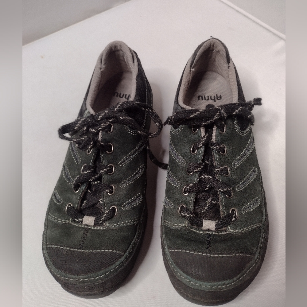 Ahnu Women's Hiking Leather Shoes Sneakers 6.5 Outdoor Trail Gorpcore E